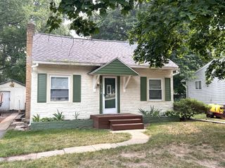 6319 S Washington Avenue, Lansing, MI 48911
