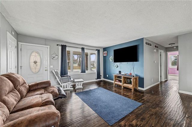 418 W Moss Street, Lawson, MO 64062