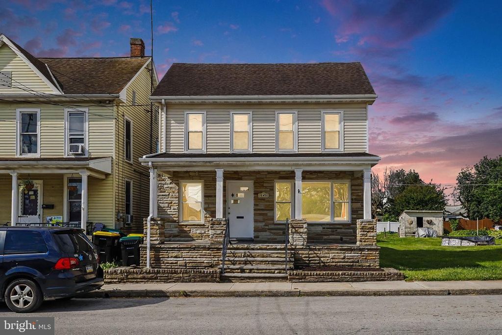 649 BAER AVE, Hanover, PA 17331