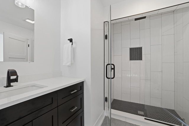 1153 E NORTH LAKE STREET, Hancock, WI 54943