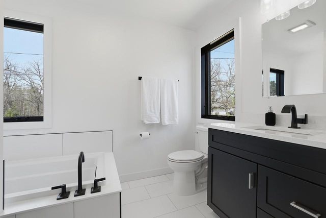 1153 E NORTH LAKE STREET, Hancock, WI 54943