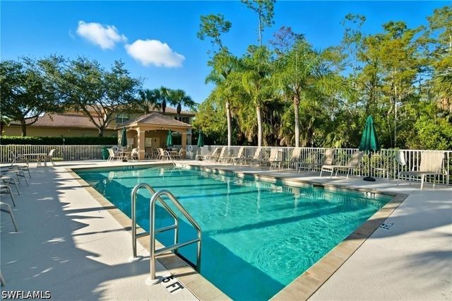 3904 Forest Glen BLVD 7-101, Naples, FL 34114
