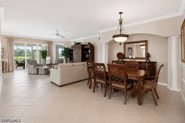 3904 Forest Glen BLVD 7-101, Naples, FL 34114