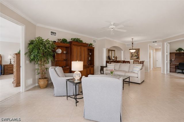 3904 Forest Glen BLVD 7-101, Naples, FL 34114