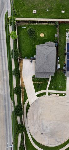 1556 Woodlake Drive, Waxahachie, TX 75165