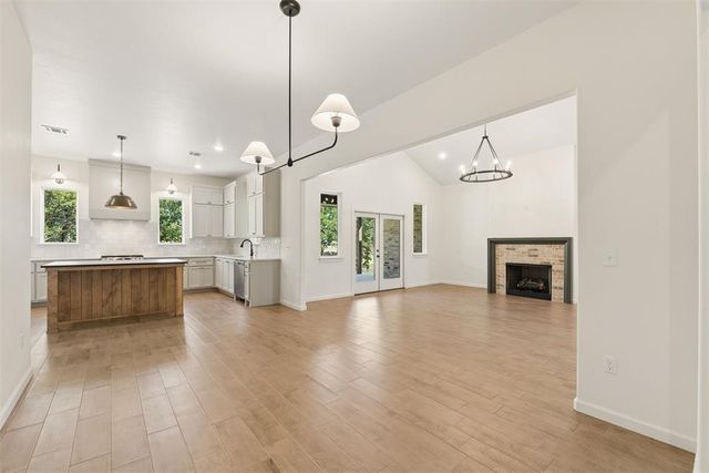 8110 Goldfinch Drive, Guthrie, OK 73044