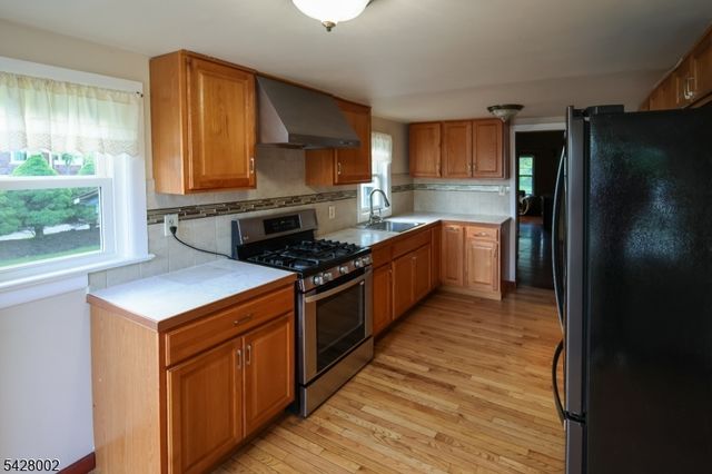 58 N Main St, Flemington Boro, NJ 08822