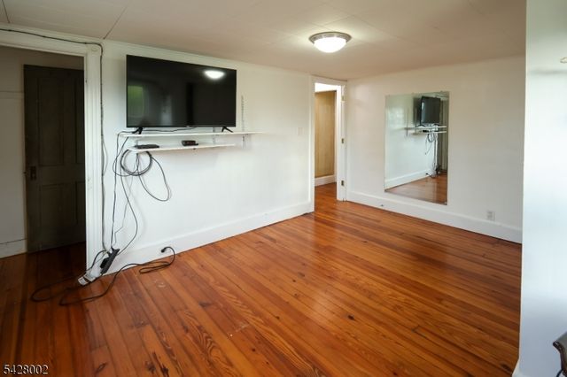 58 N Main St, Flemington Boro, NJ 08822