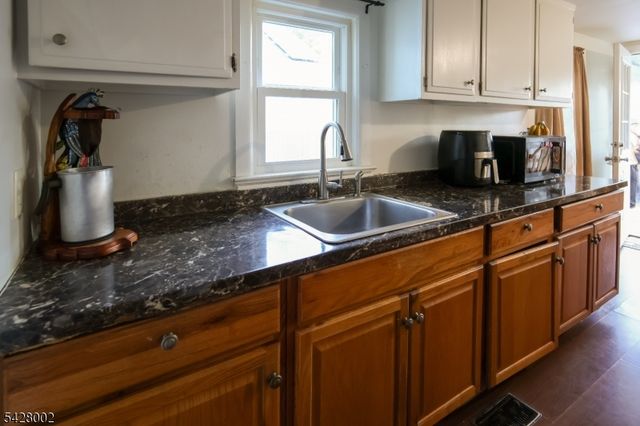 58 N Main St, Flemington Boro, NJ 08822