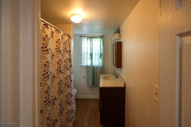 58 N Main St, Flemington Boro, NJ 08822