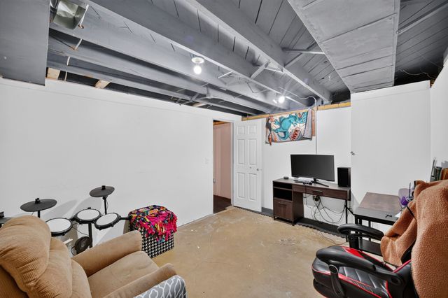 2215 York Street, Des Moines, IA 50316