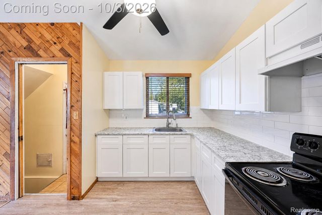 15310 Oak Park Boulevard, Oak Park, MI 48237