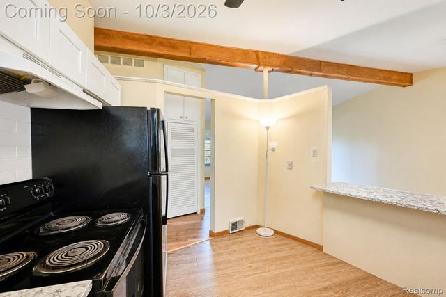 15310 Oak Park Boulevard, Oak Park, MI 48237
