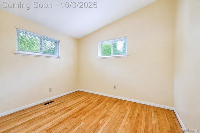 15310 Oak Park Boulevard, Oak Park, MI 48237