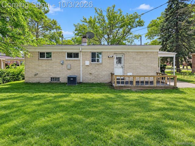 15310 Oak Park Boulevard, Oak Park, MI 48237