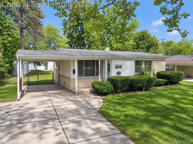 15310 Oak Park Boulevard, Oak Park, MI 48237