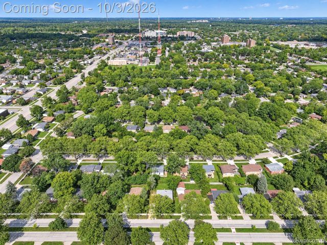 15310 Oak Park Boulevard, Oak Park, MI 48237