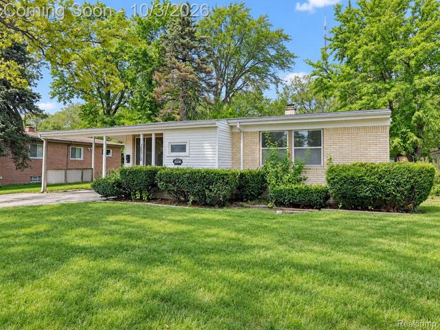 15310 Oak Park Boulevard, Oak Park, MI 48237