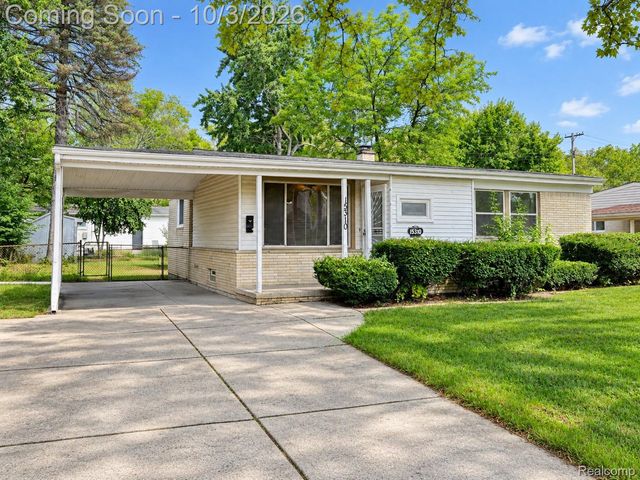 15310 Oak Park Boulevard, Oak Park, MI 48237
