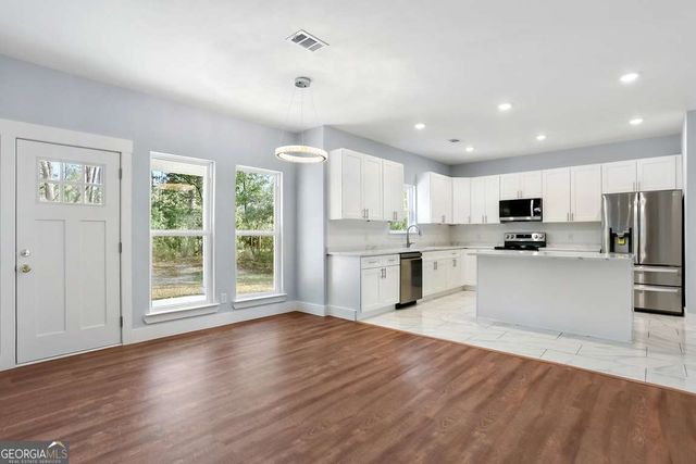 220 Skinner Avenue N, Pooler, GA 31322