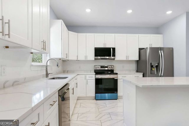 220 Skinner Avenue N, Pooler, GA 31322