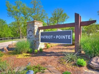 225 Patriot Pointe Avenue, Eufaula, OK 74432