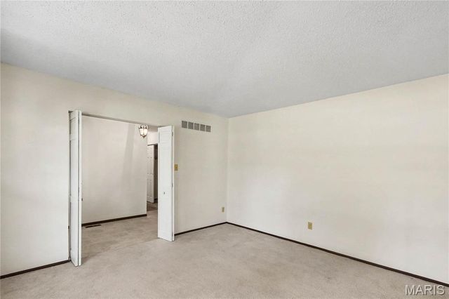 2311 Blue Hill Road, Chesterfield, MO 63017