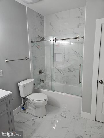 301 OAKWOOD RD, Edgewater, MD 21037