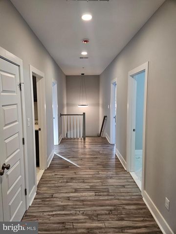 301 OAKWOOD RD, Edgewater, MD 21037