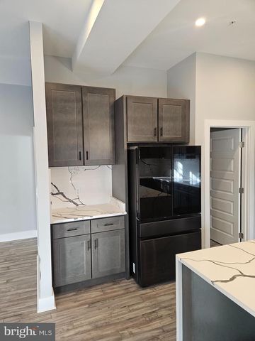 301 OAKWOOD RD, Edgewater, MD 21037