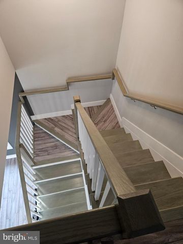 301 OAKWOOD RD, Edgewater, MD 21037