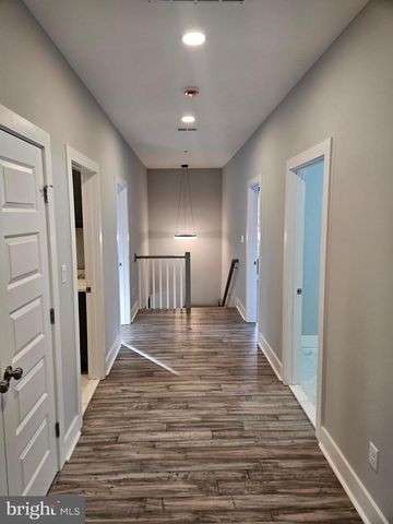 301 OAKWOOD RD, Edgewater, MD 21037