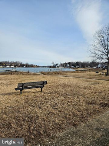 301 OAKWOOD RD, Edgewater, MD 21037