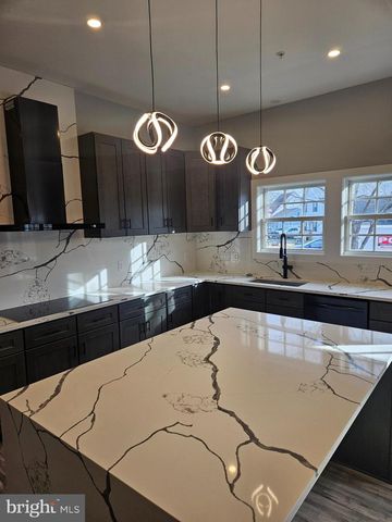 301 OAKWOOD RD, Edgewater, MD 21037