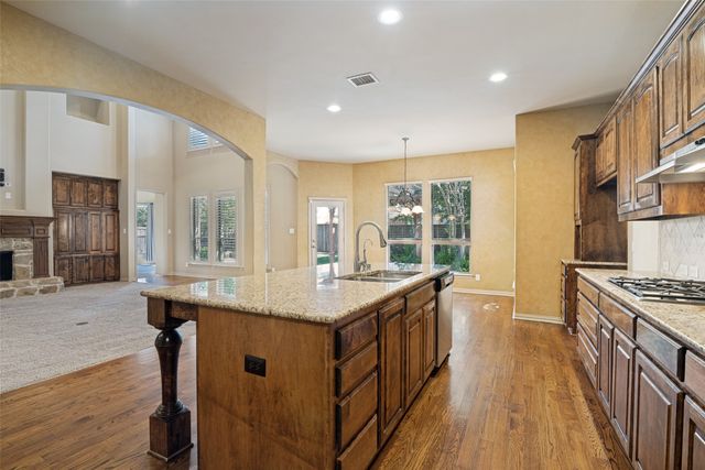 522 Oakhurst Drive, Murphy, TX 75094