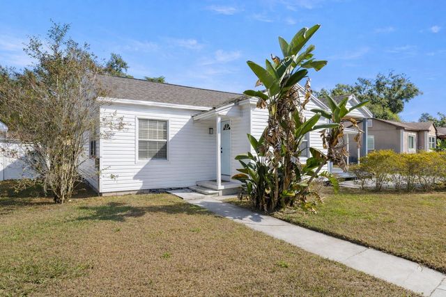 911 W CANDLEWOOD AVENUE, Tampa, FL 33603