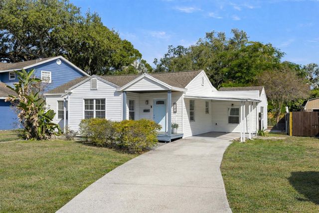 911 W CANDLEWOOD AVENUE, Tampa, FL 33603