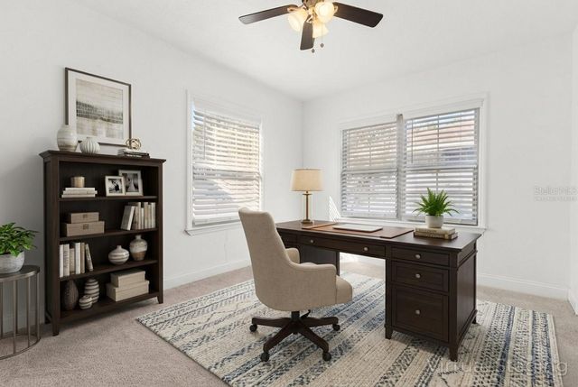 911 W CANDLEWOOD AVENUE, Tampa, FL 33603