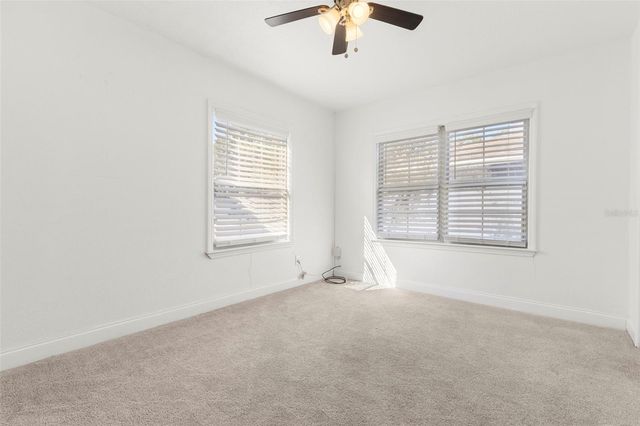 911 W CANDLEWOOD AVENUE, Tampa, FL 33603