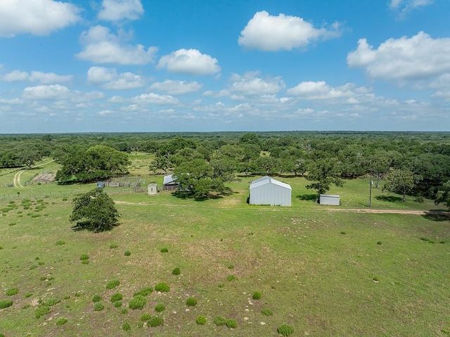 1561 County Road 154, Weimar, TX 78934