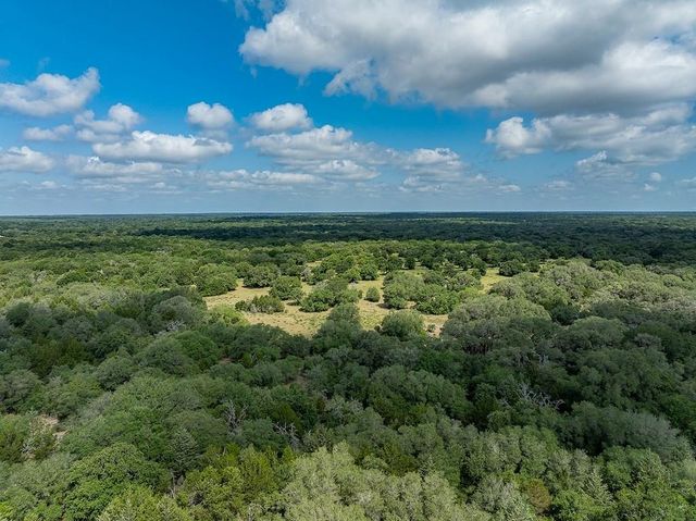 1561 County Road 154, Weimar, TX 78934