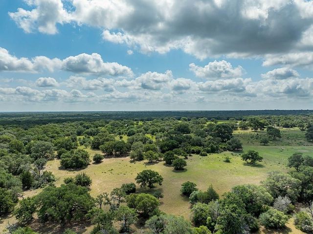 1561 County Road 154, Weimar, TX 78934