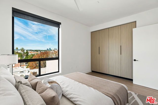 3667 Keystone Avenue 325, Los Angeles, CA 90034