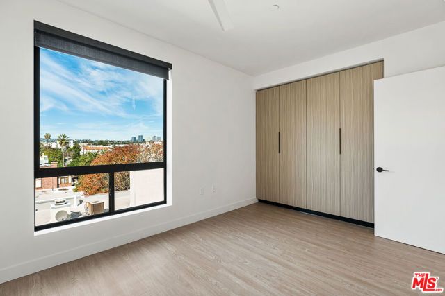 3667 Keystone Avenue 325, Los Angeles, CA 90034