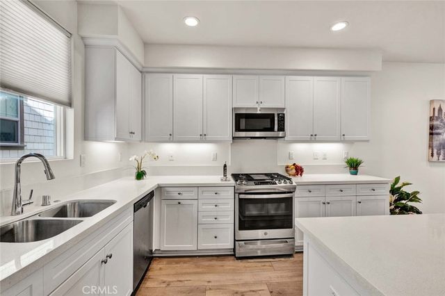 1104 Edgeton Court, Tustin, CA 92780