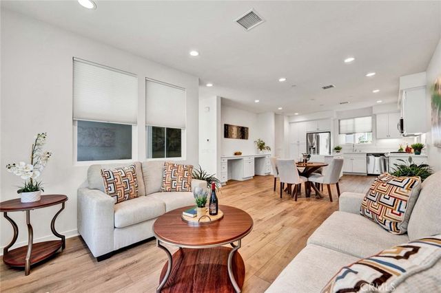 1104 Edgeton Court, Tustin, CA 92780