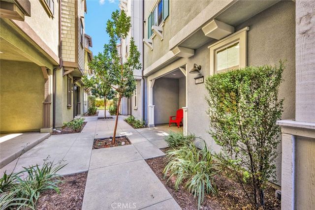 1104 Edgeton Court, Tustin, CA 92780