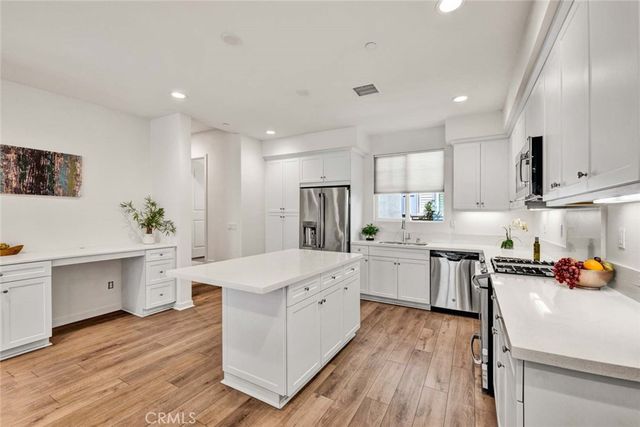 1104 Edgeton Court, Tustin, CA 92780