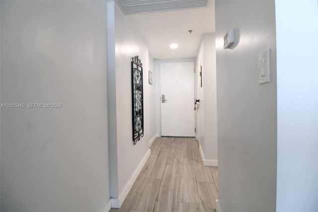19201 Collins Ave 916, Sunny Isles Beach, FL 33160