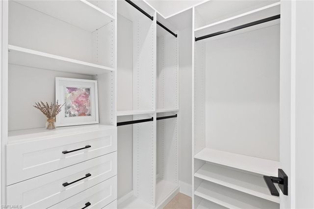 240 Allamanda WAY, Naples, FL 34114